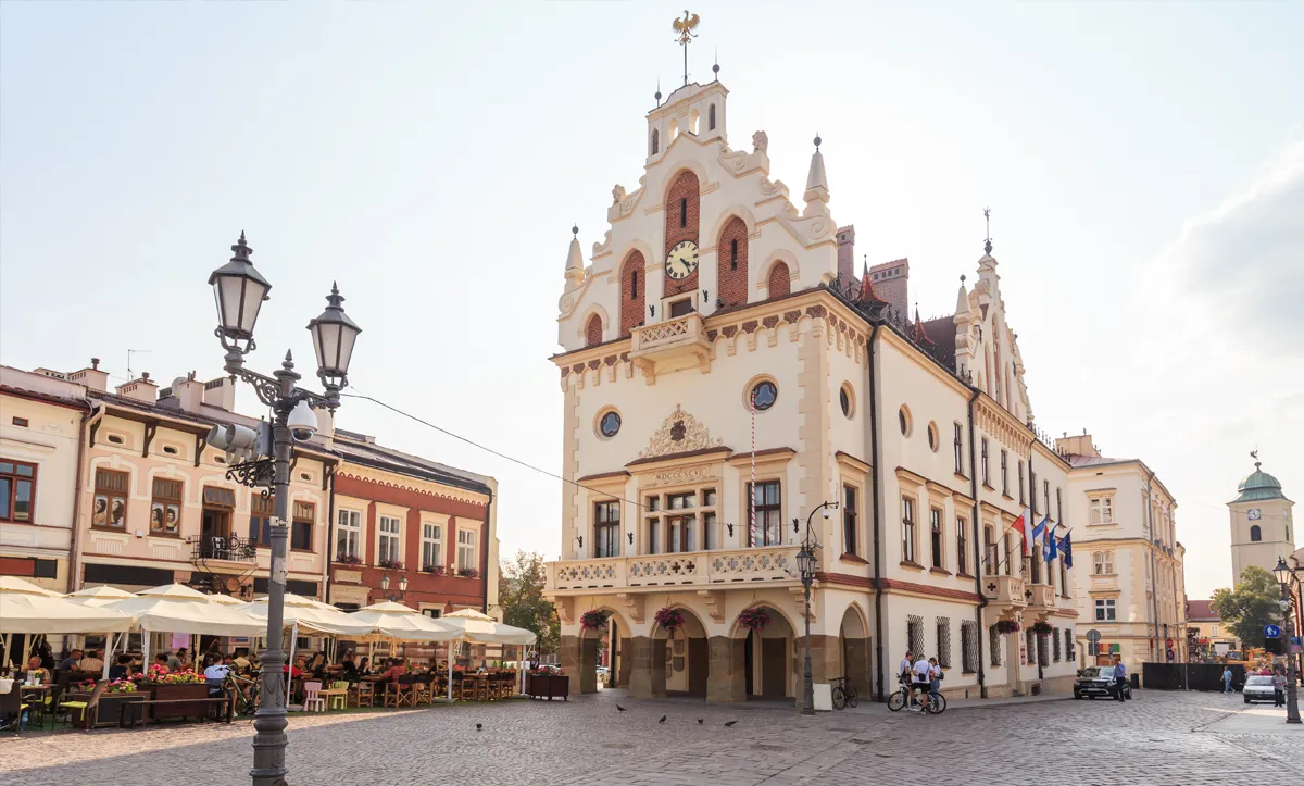 波兰东南部充满活力的城市