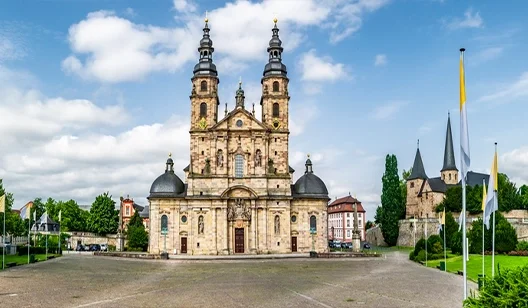 HVĚZDNÉ MĚSTO