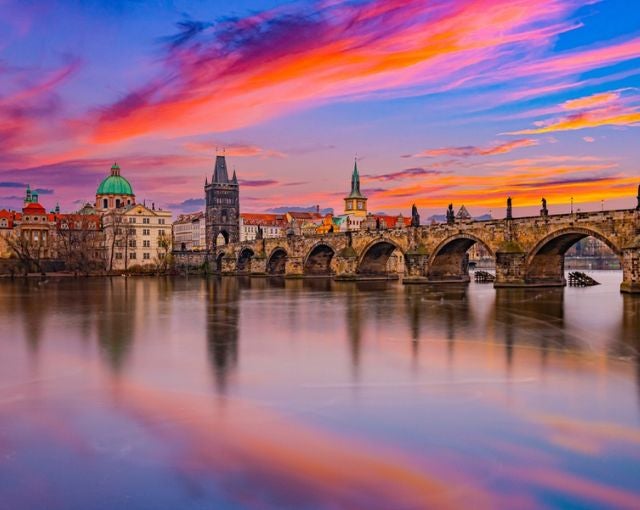 Prague_sunset.jpg